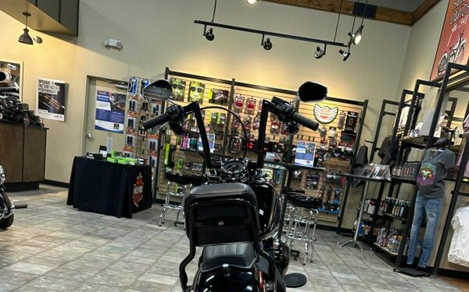 2017 FLS Softail Slim