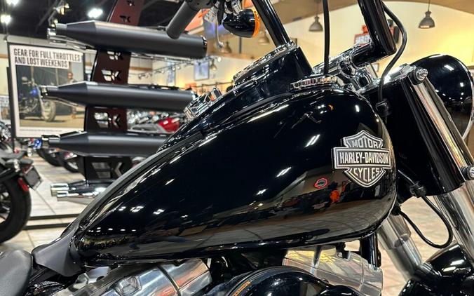 2017 FLS Softail Slim