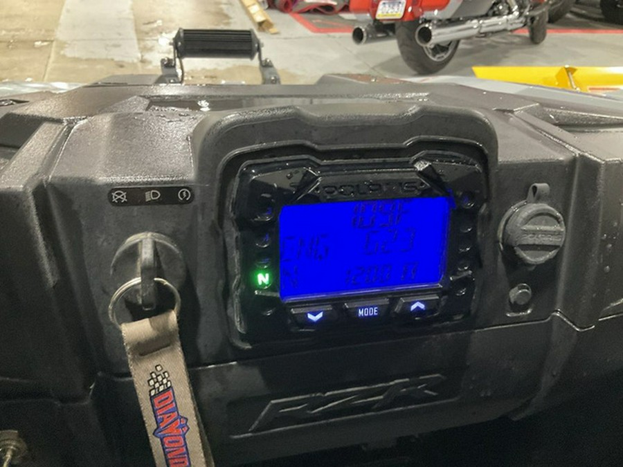 2025 Polaris RZR 200 EFI
