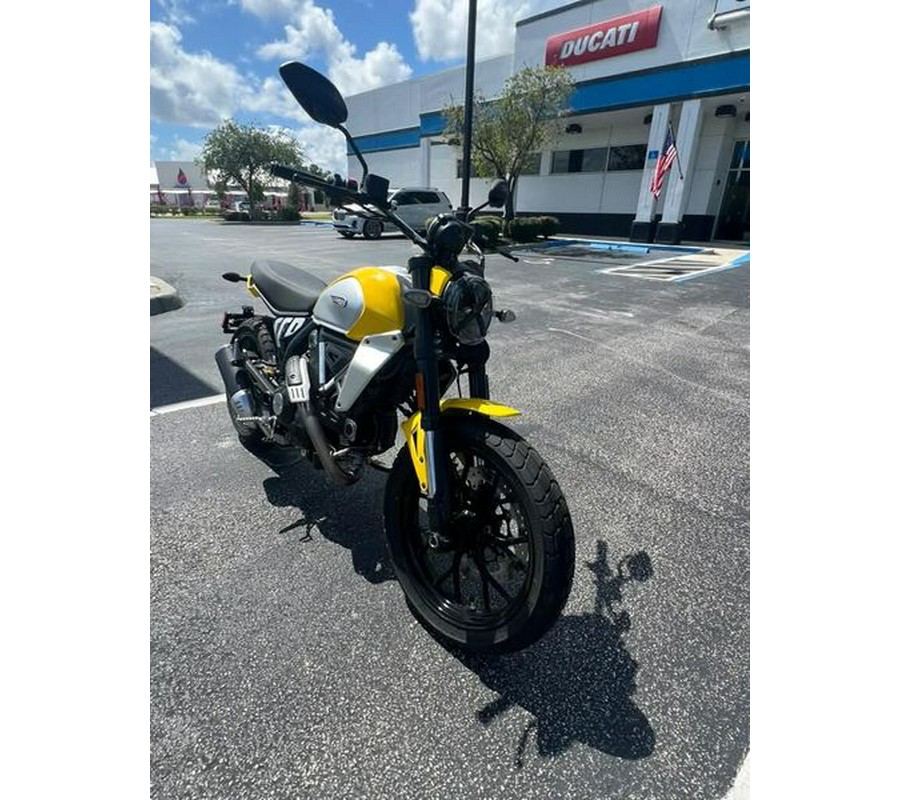 New 2025 Ducati SCR ICON