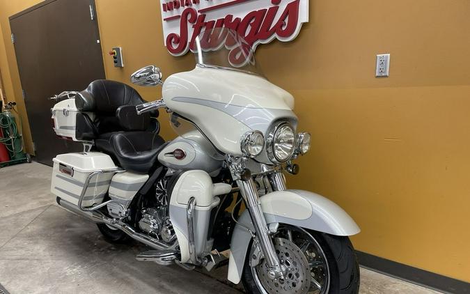 2008 Harley-Davidson® FLHTCUSE3 - CVO™ Ultra Classic® Screamin' Eagle® Electra Glide®