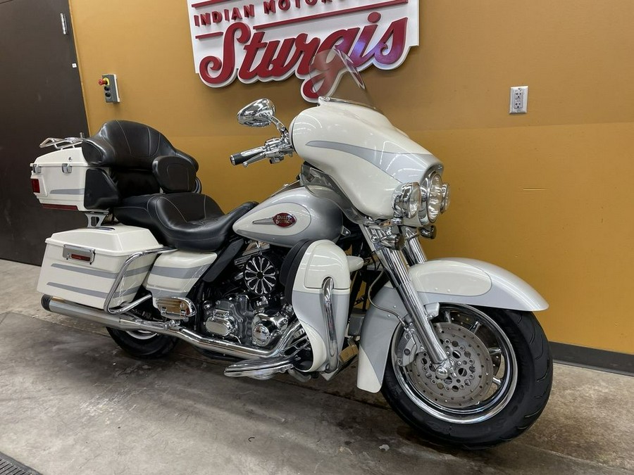 2008 Harley-Davidson® FLHTCUSE3 - CVO™ Ultra Classic® Screamin' Eagle® Electra Glide®