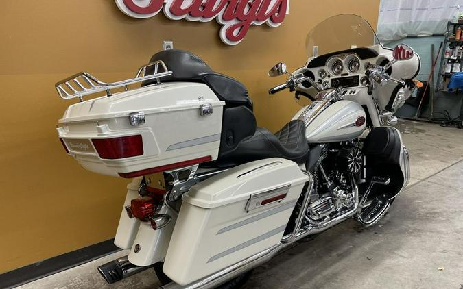 2008 Harley-Davidson® FLHTCUSE3 - CVO™ Ultra Classic® Screamin' Eagle® Electra Glide®