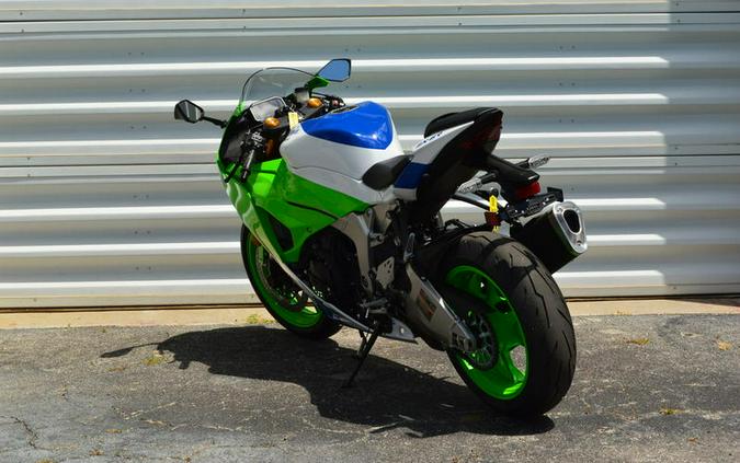 2024 Kawasaki Ninja® ZX™-6R 40th Anniversary Edition ABS