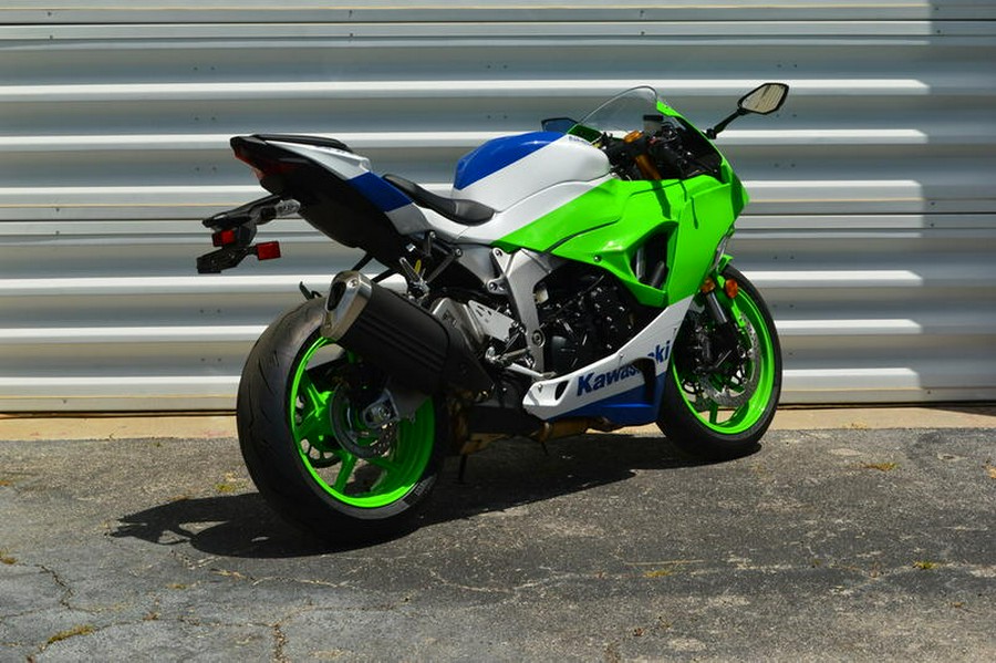 2024 Kawasaki Ninja® ZX™-6R 40th Anniversary Edition ABS