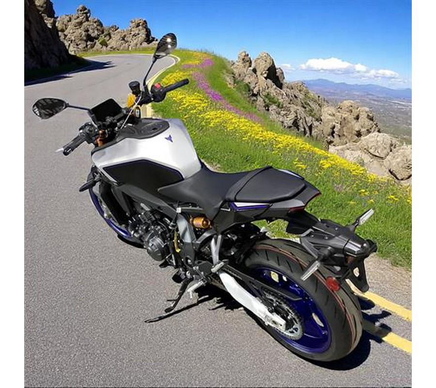 2025 Yamaha MT-09 SP
