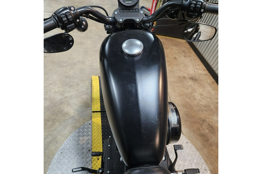 2021 Harley-Davidson® IRON 883