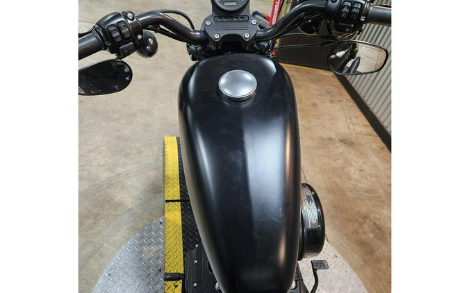 2021 Harley-Davidson® IRON 883