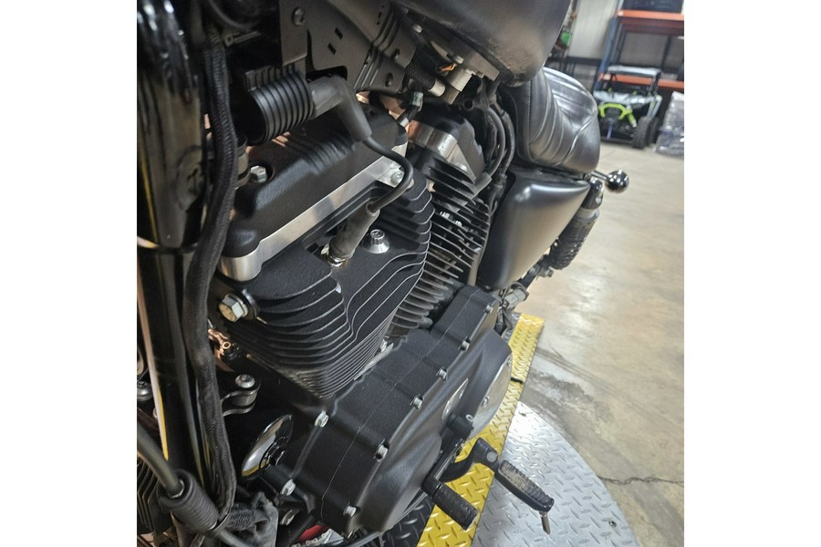 2021 Harley-Davidson® IRON 883