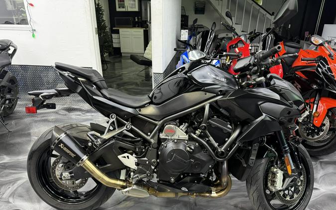 2021 KAWASAKI ZR1000KMFNL Z H2 Ackrapovic Exhaust, free warranty & only 1450 miles!