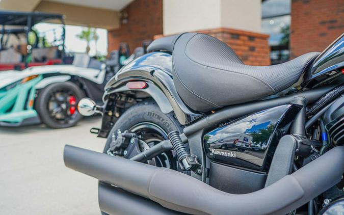 2026 Kawasaki Vulcan 900 Custom