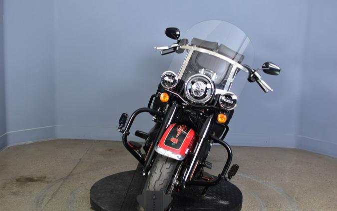 2022 Harley-Davidson Heritage Classic 114 Redline Red/Vivid Black (Black Finish w/Laced Wheels)