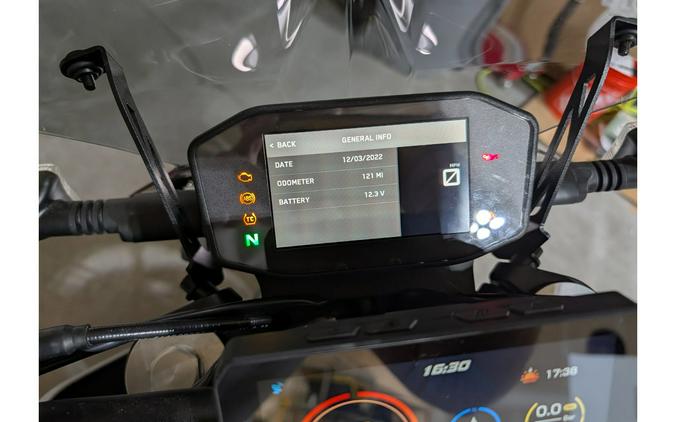 2023 790 DUKE - KTM