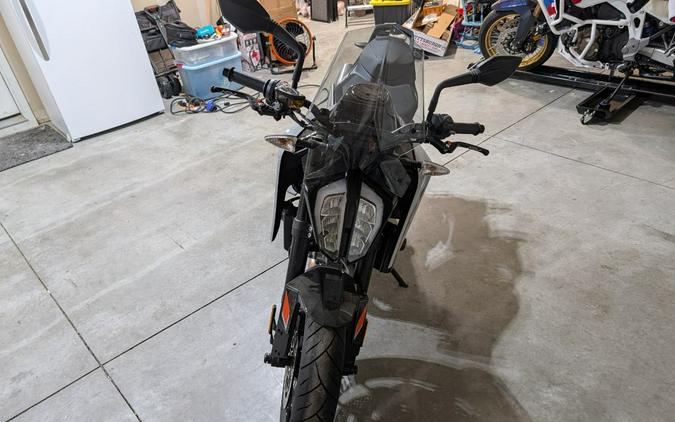 2023 790 DUKE - KTM
