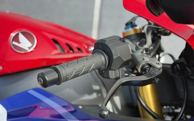 2027 Honda CBR1000RR-R Fireblade SP Grand Prix Red - 600074