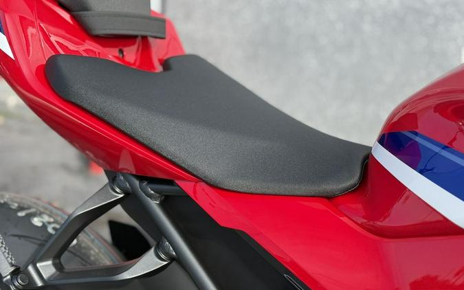 2027 Honda CBR1000RR-R Fireblade SP Grand Prix Red - 600074