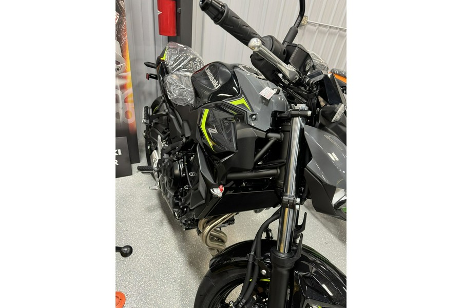 2024 Kawasaki Z650 BASE