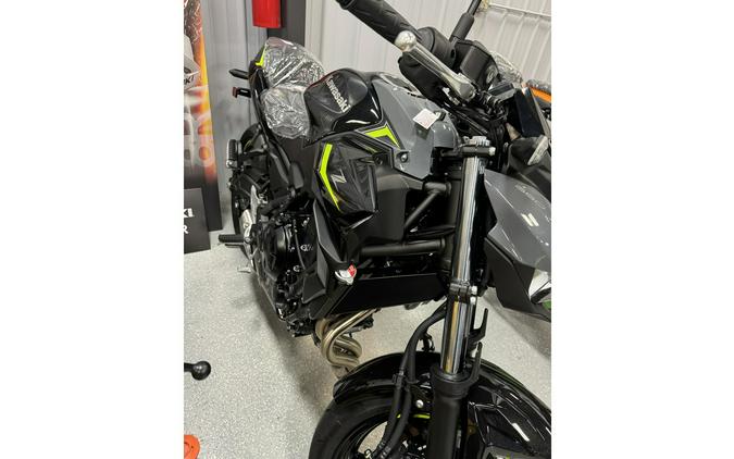 2024 Kawasaki Z650 BASE