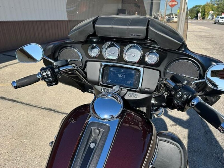 2019 Harley-Davidson® FLHTCUTG - Tri Glide® Ultra