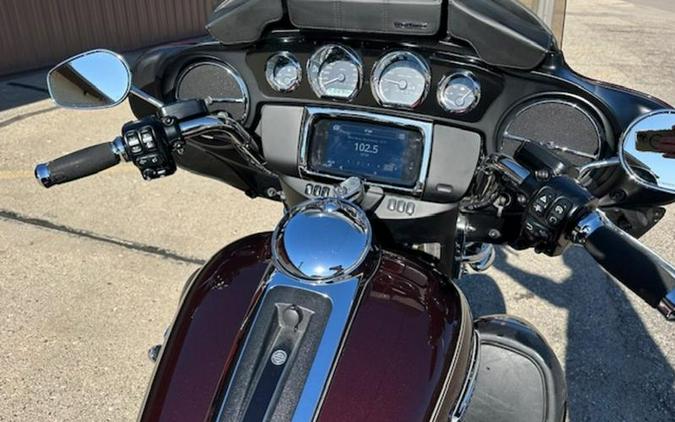 2019 Harley-Davidson® FLHTCUTG - Tri Glide® Ultra