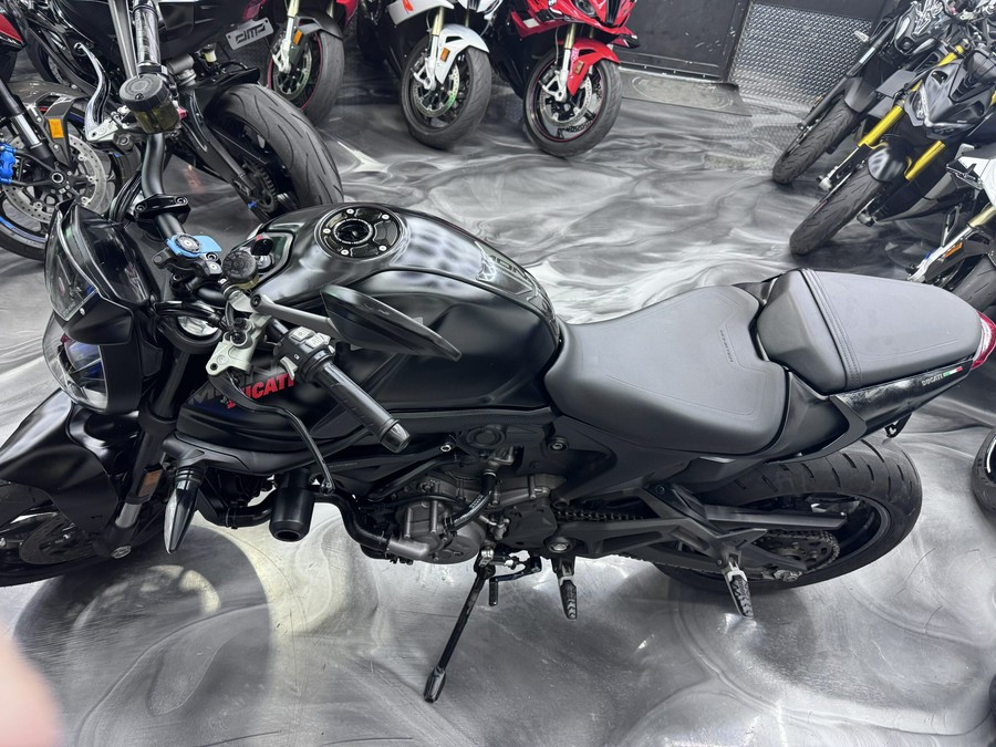 2022 DUCATI MONSTER 937 PLUS, only 8594 miles and Free Warranty!
