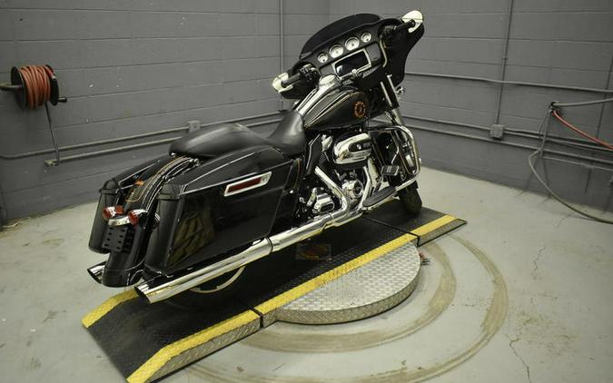 2020 Harley-Davidson® FLHX - Street Glide®