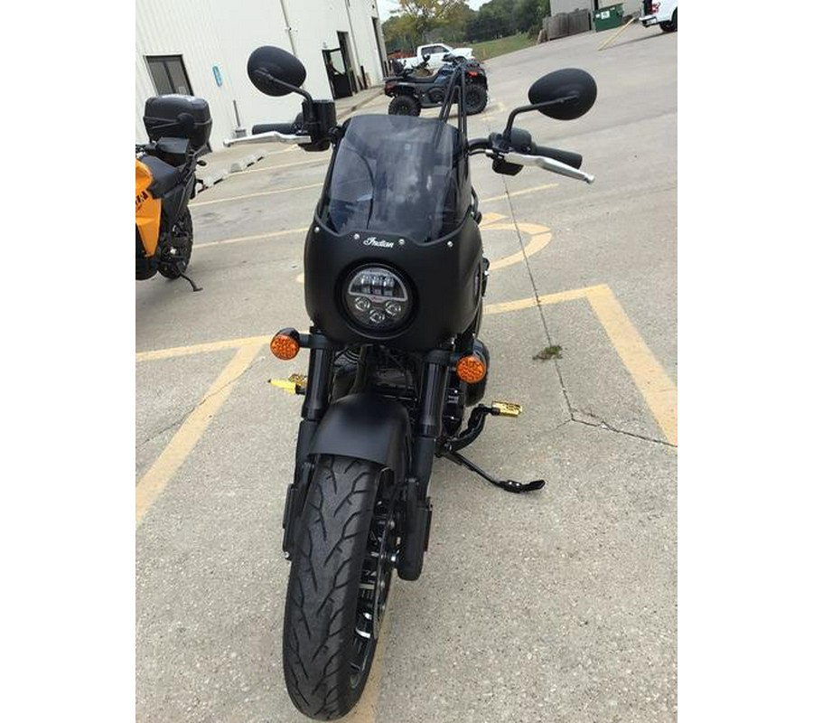 2024 Indian Motorcycle® Sport Chief Black Smoke