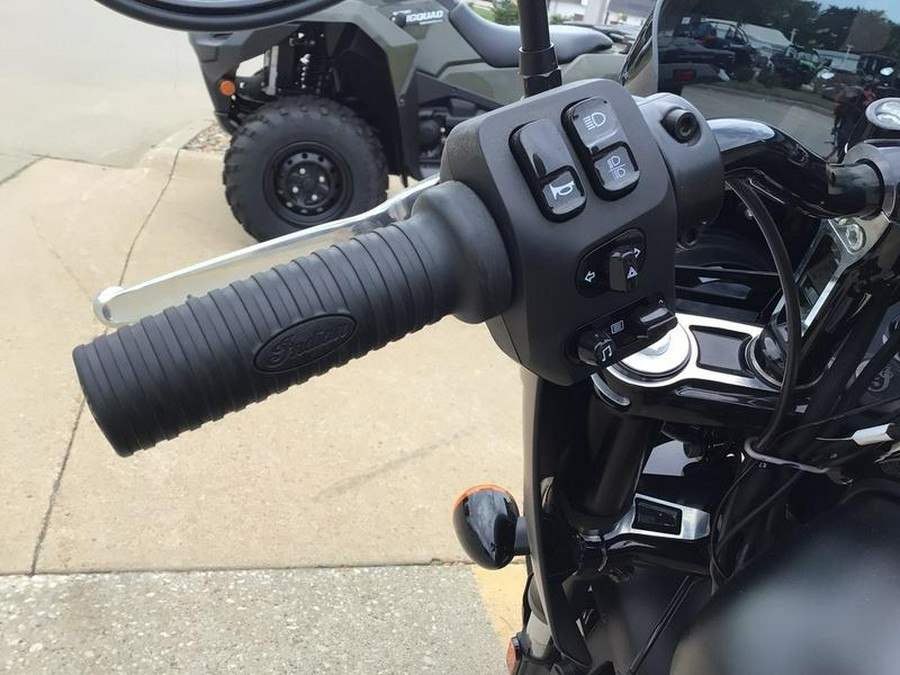 2024 Indian Motorcycle® Sport Chief Black Smoke