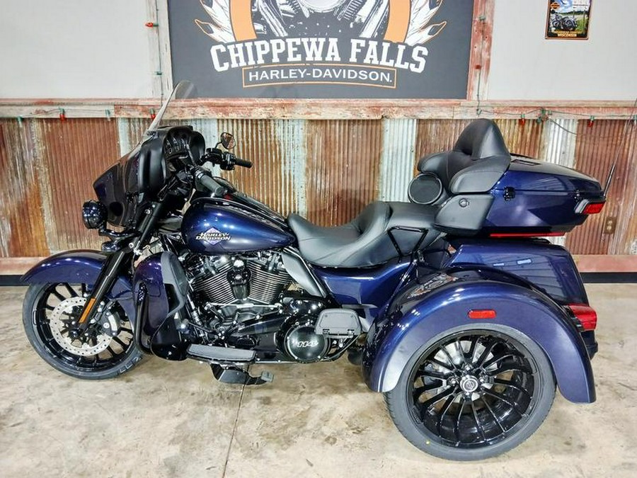 2025 Harley-Davidson® FLHTCUTG - Tri Glide® Ultra