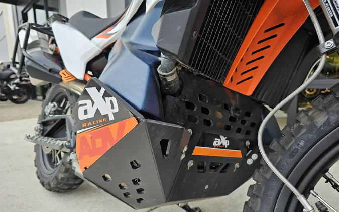 2024 KTM Adventure 890 R