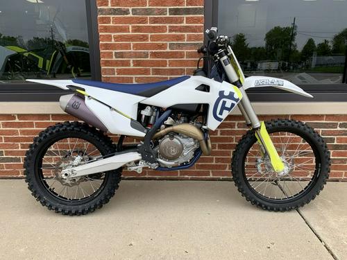 2019 Husqvarna FC 450 Rockstar Edition Review (11 Fast Facts)