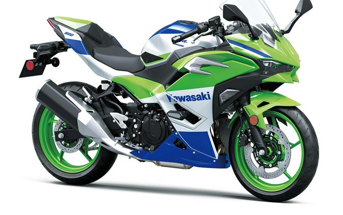 2024 Kawasaki Ninja 500 Review [14 Fast Facts]