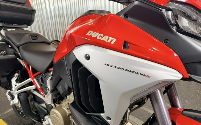 2022 Ducati Multistrada V4 Travel & Radar