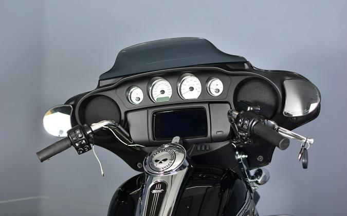 2023 Harley-Davidson Street Glide Vivid Black