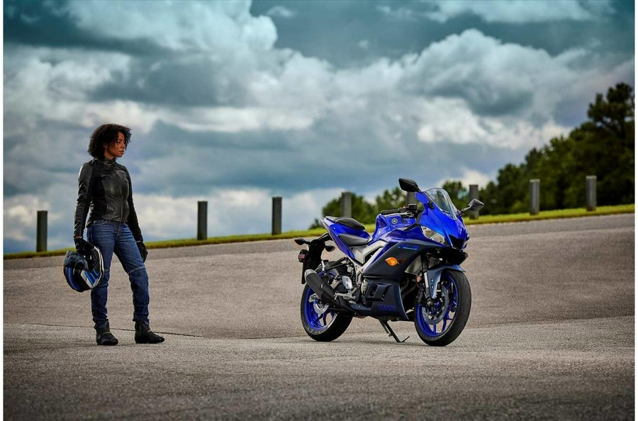 2023 Yamaha YZF-R3 ABS