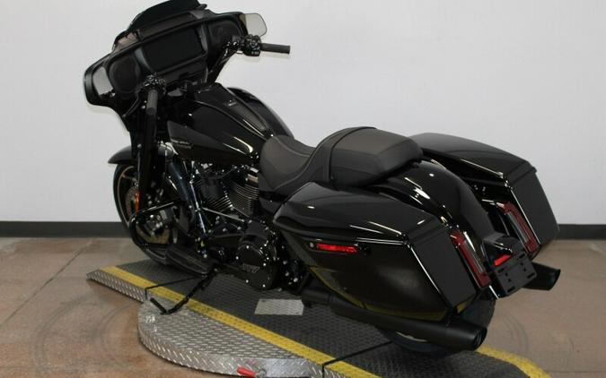 Harley-Davidson Street Glide® 2024 FLHX 84405864 VIVID BLACK