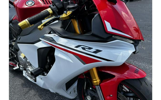 2015 Yamaha YZF-R1