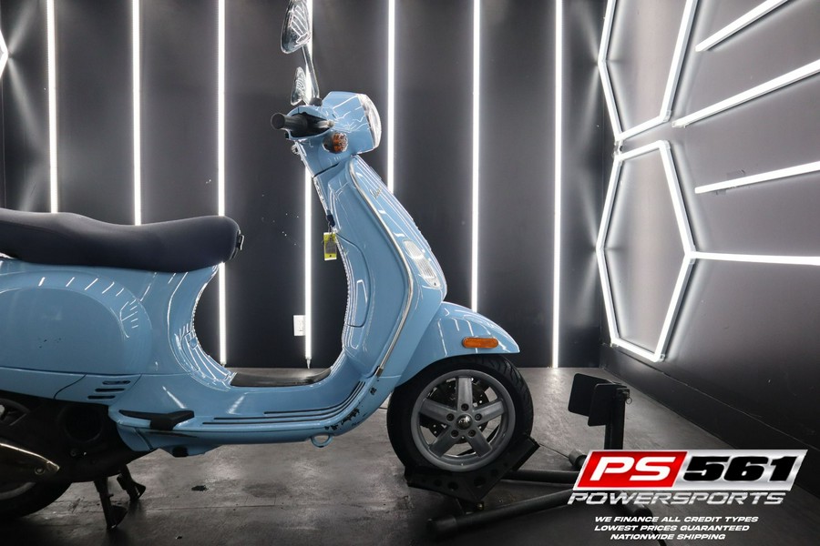 2009 Vespa LXV 150