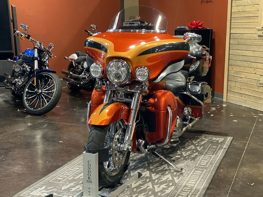 2013 Harley-Davidson FLHTCUSE8 - CVO Ultra Classic Electra Glide