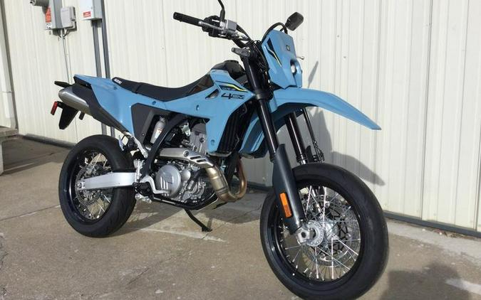 2025 Suzuki DR-Z4SM