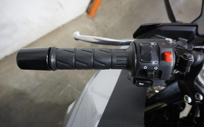 2025 Kawasaki Ninja® 500 ABS Metallic Flat Spark Black/Metallic Spark Black