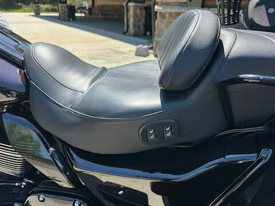 2021 Harley-Davidson CVO Tri Glide Charred Crimson