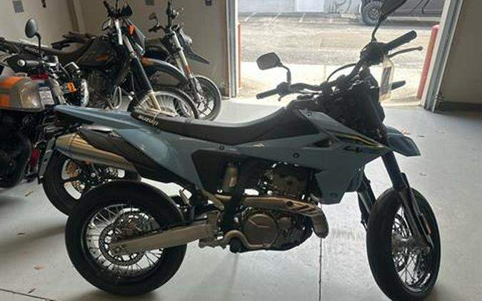 2025 Suzuki DR-Z4SM