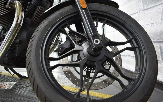 2018 Moto Guzzi V7 III Carbon
