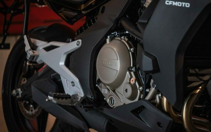 2023 CFMoto 650 Adventura