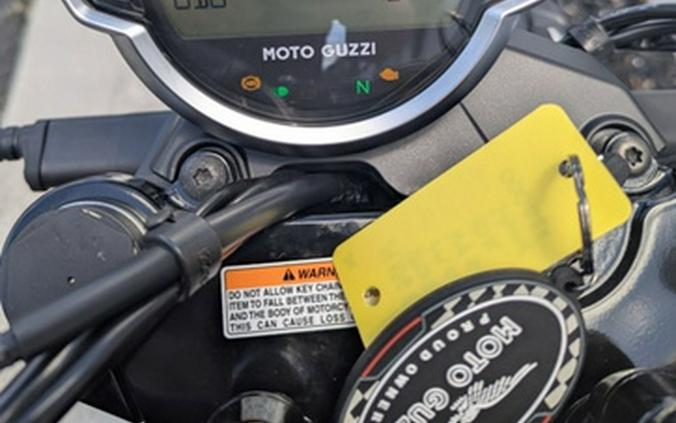 2026 Moto Guzzi V7 Stone