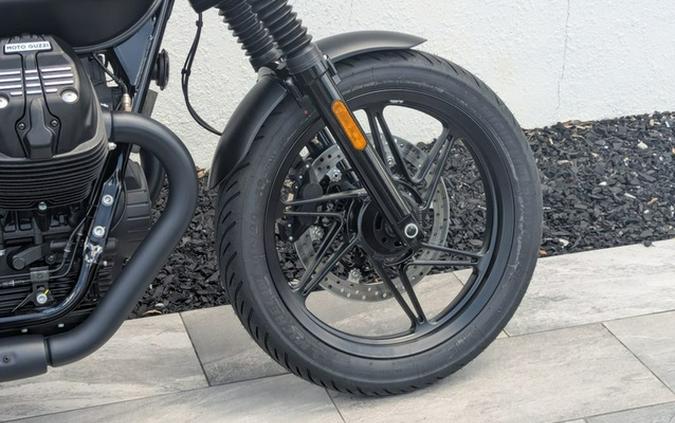 2026 Moto Guzzi V7 Stone