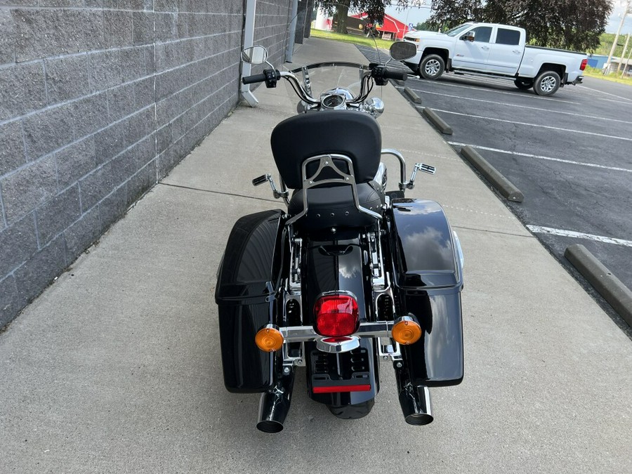 2021 Harley-Davidson Road King Vivid Black