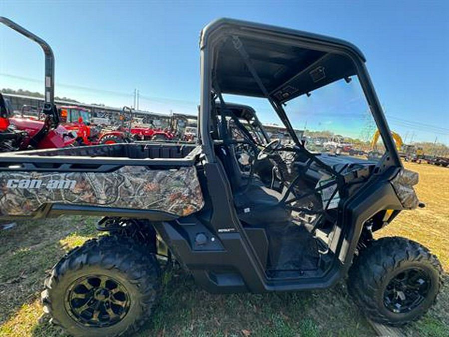 2024 Can-Am Defender XT HD10