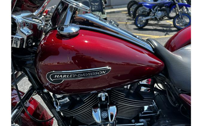 2017 Harley-Davidson® FREEWHEELER